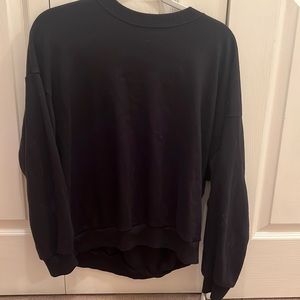 American Eagle black pullover size m fits a small